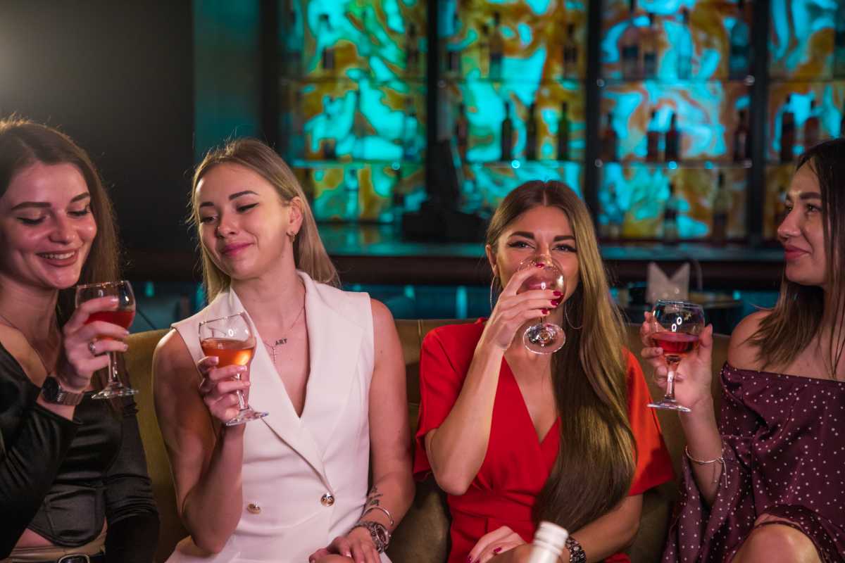 Capitol Hotel Dubai - Nightclub, Arabic Club, Lounge, Russian Nightclub, Russian club